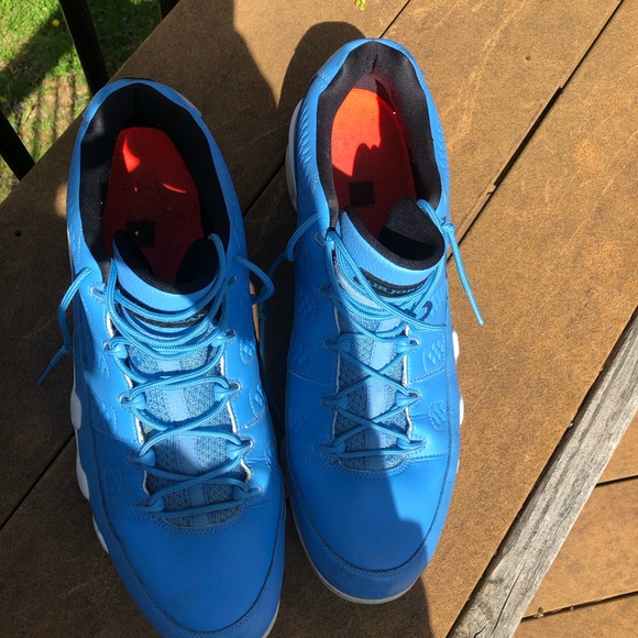 Jordan Retro 9- North Carolina - Picture 4 of 4